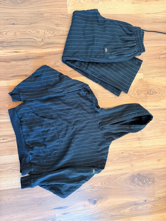 ALO Yoga Tops - ALO Yoga Womens Black Pinstripe Hoodie & Wide Leg Sweats